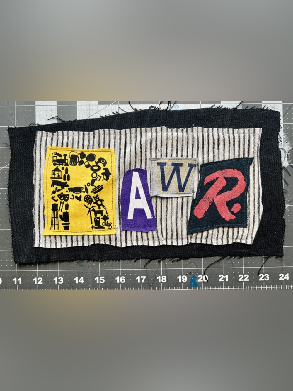 Ransom Note Patch - Rawr